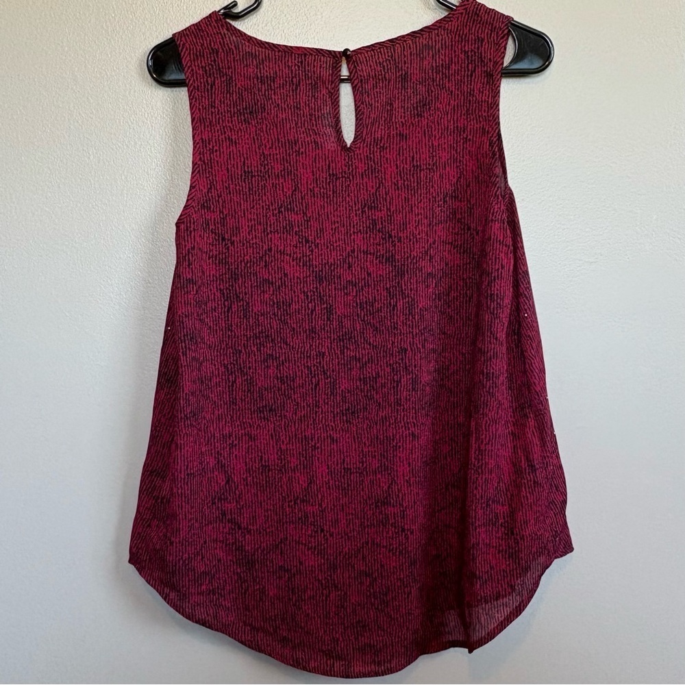 Juicy Couture Women’s Patterned Sleeveless Top Blouse Size Medium - Picture 2 of 7